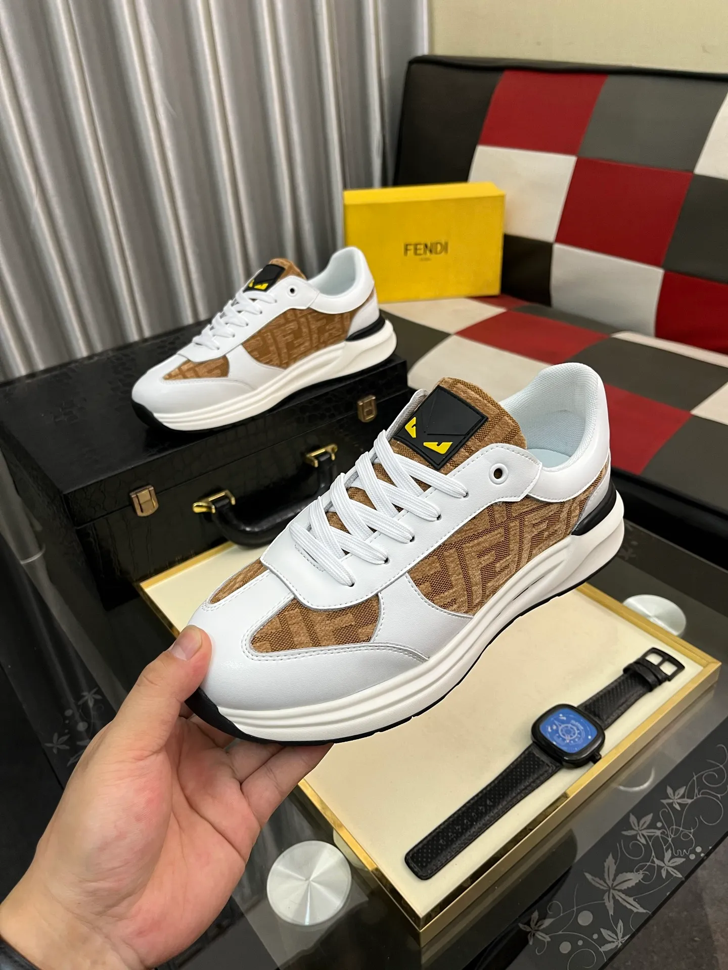 Men's Men's Shoes💰438⌚️⌚️[Fendi] Fendi's latest casual shoes for men! Available at counters simultaneously! A one-to-one replica of the original. All imported official website one-to-one cowhide fabric. The interior is made of top-grade sheepskin, and the original factory-supplied rubber outsole is used. Leading new fashion concepts. Matching code: 38-44. 2️⃣ colors available
